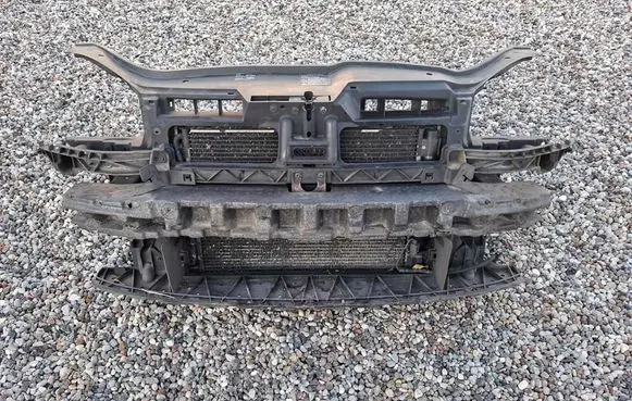 Volkswagen Golf V Front piece kit 1K0805588
