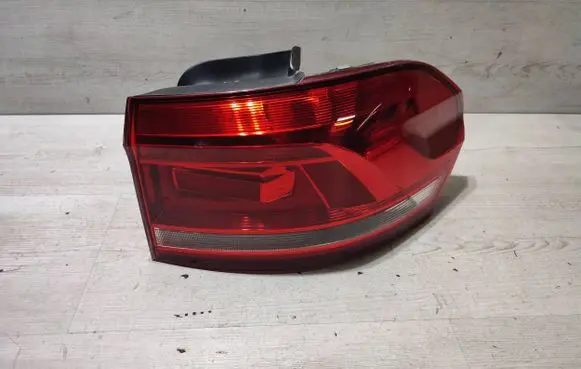 Volkswagen Touran III Rear/tail lights 5TA945096A L90084784