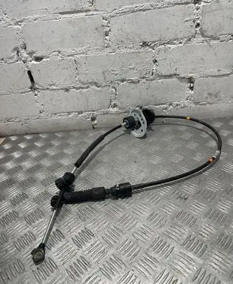 KIA Sorento Gear shift cable linkage D007LD3