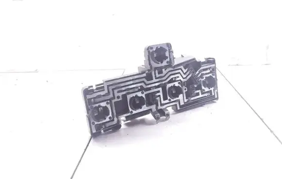 Volkswagen PASSAT B5 Tail light bulb cover holder 3B9945257B 392669L