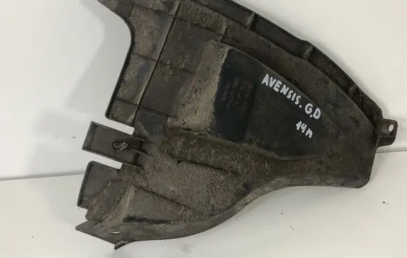 Toyota Avensis T270 Other under body part 5259105030