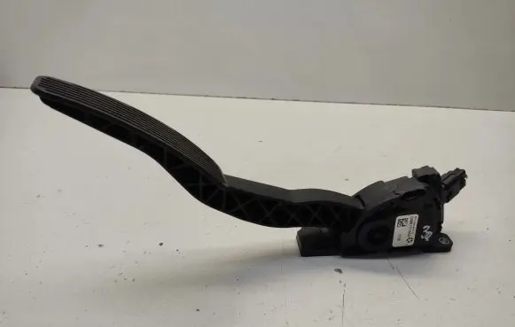 Chrysler 300 - 300C Accelerator throttle pedal 04861715AA 6PV933903 6PV93390317