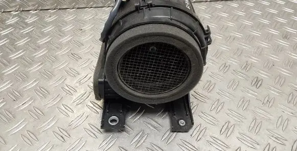 Toyota Yaris Hybrid/electric vehicle battery fan G923052010