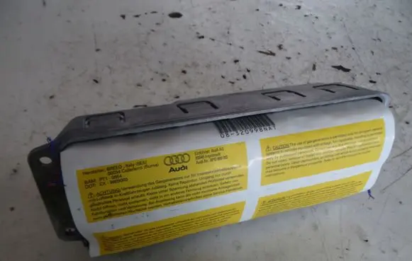 Audi A3 S3 8P Passenger airbag 8P0880202
