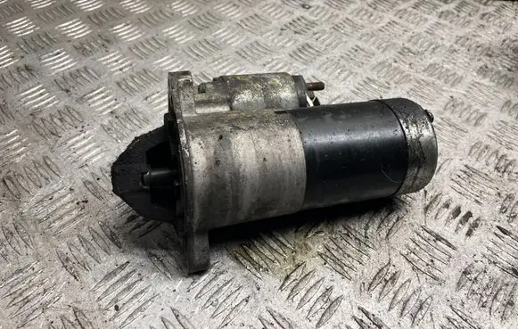Opel Zafira B Starter motor