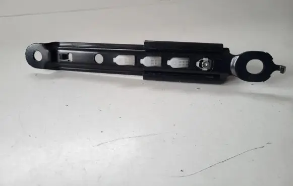 Toyota Auris E180 Seat belt height adjuster 