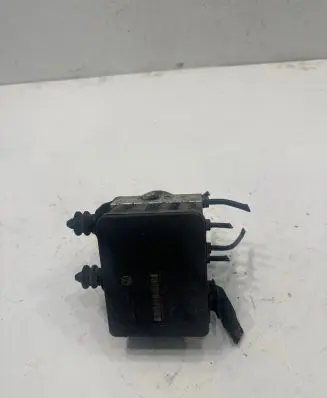 Volkswagen Golf V ABS Pump 1K0907379AC 00005305H0 10096003593