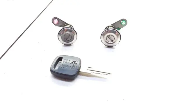 Nissan Sunny Front door lock (next to the handle) 