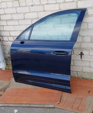 Porsche Macan (95B) Front door