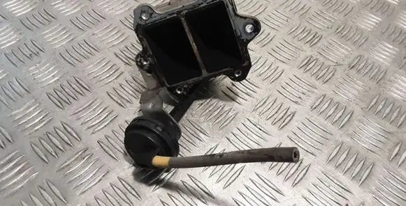 Hyundai Santa Fe EGR valve 16F100088