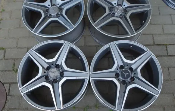 Mercedes-Benz C AMG W204 R18 alloy rim A2044014002