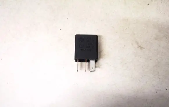 Alfa Romeo 147 Other relay 46520421 702.30