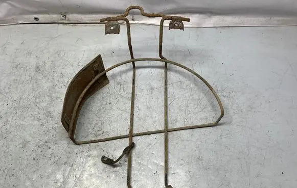Opel Combo C Spare wheel mounting bracket