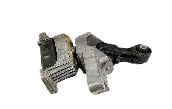 Engine mount bracket