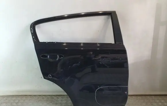 KIA Sportage Rear door 77004F1000