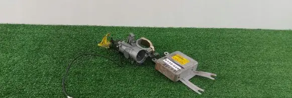 KIA Carnival Engine ECU kit and lock set 0K55A18701A