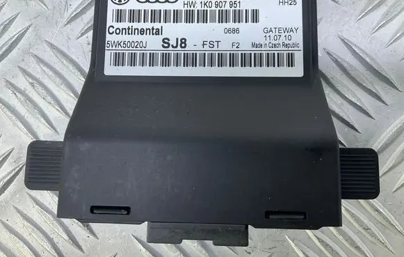 Volkswagen Golf Plus Gateway control module 7N0907530A 1K0907951 5WK50020J