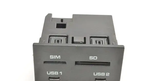 Porsche Macan (95B) USB socket connector 95B035736A
