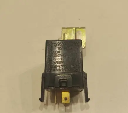 KIA Sorento Hazard warning light relay 955503E000