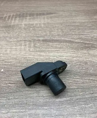 BMW 5 E60 E61 Camshaft position sensor 7792256 270905 2247