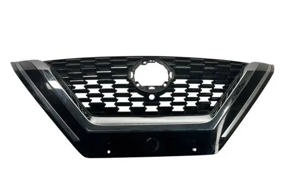Nissan Qashqai J12 Front bumper upper radiator grill 623106UAA