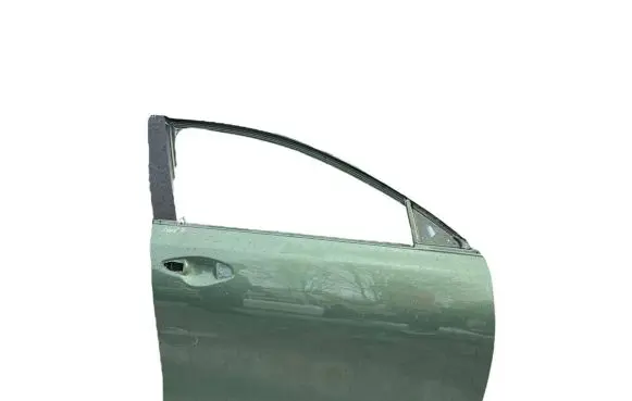 KIA Ceed Front door