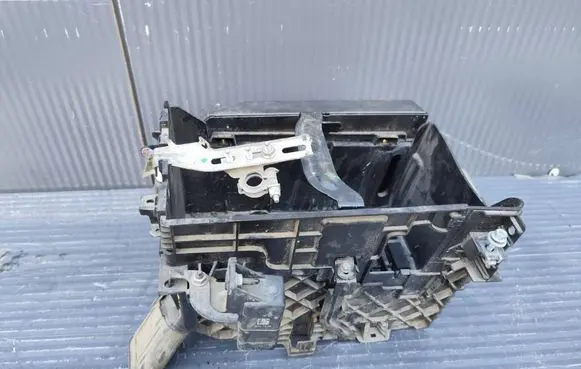 Renault Trafic III (X82) Battery box tray 244310005R