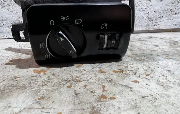 Audi A6 S6 C5 4B Light switch