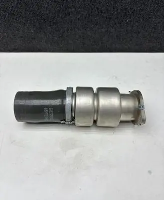 Volvo V40 Intercooler hose/pipe AV616C750
