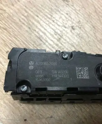 Mercedes-Benz E W213 Other switches/knobs/shifts A2139052404