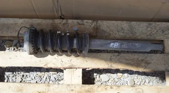 Maserati Quattroporte Front shock absorber with coil spring 6700054550 462400009634