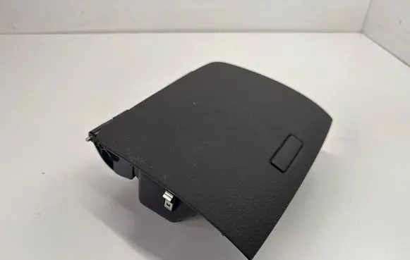 Volkswagen Touareg II Glove box 7P6857922
