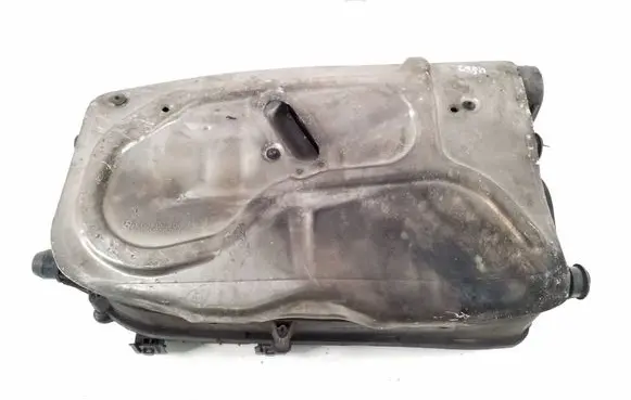 Mercedes-Benz E W212 Air filter box A6510901701