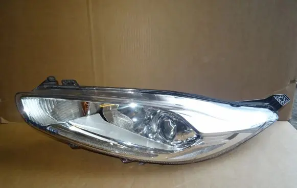 Ford Fiesta Headlight/headlamp