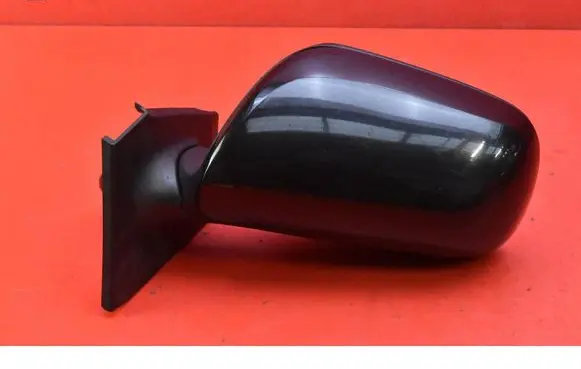 Toyota Yaris Front door electric wing mirror 879400D260