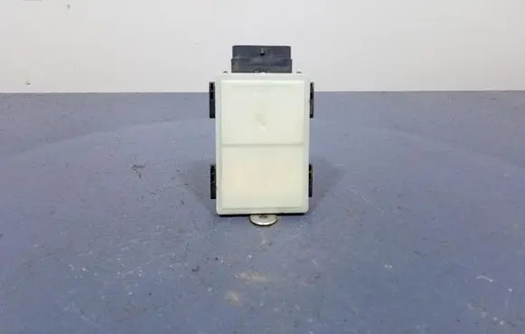 BMW X5 E53 Distronic sensor radar 6899503