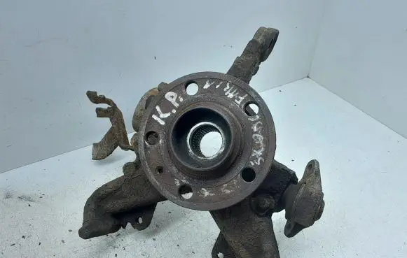 Skoda Fabia Mk1 (6Y) Front wheel hub