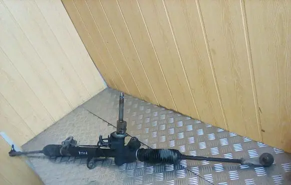 Ford Focus Steering rack 98AG3A500AM GDKF27M454