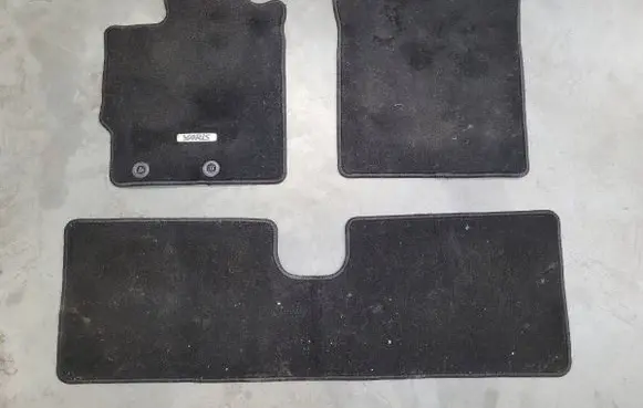 Toyota Yaris Front floor mat