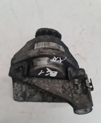 Engine mount bracket