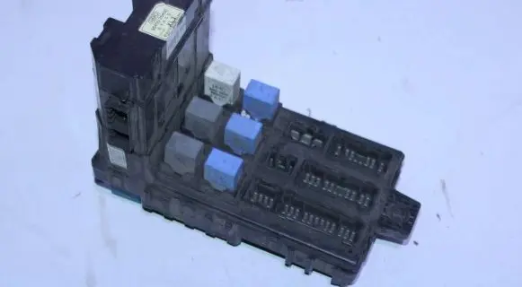 Hyundai Santa Fe Fuse module 9540026400