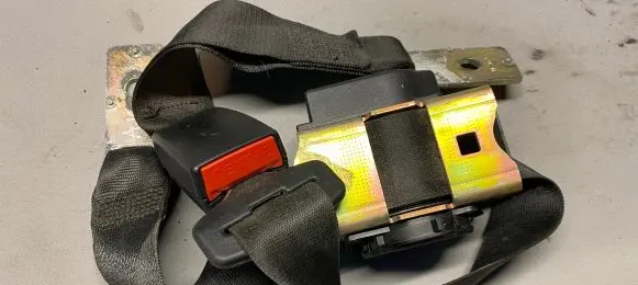 BMW 7 E65 E66 Middle seatbelt (rear) 7018249 16398