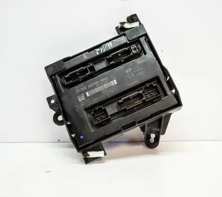 Audi A5 8T 8F Central body control module 8K0907289C