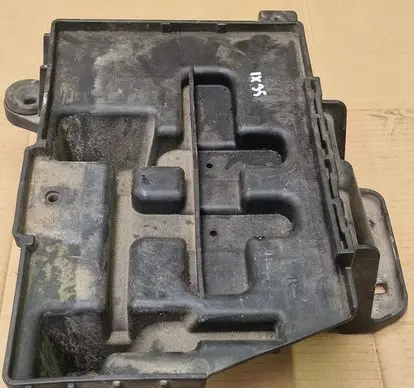 Hyundai ix35 Battery box tray 