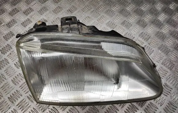 Renault Megane I Headlight/headlamp 085795