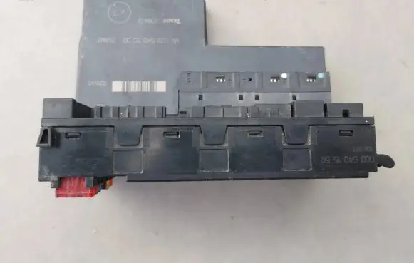 Mercedes-Benz E W210 Fuse module 0005401550 3098715332 022545