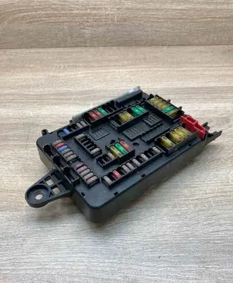 BMW 3 F30 F35 F31 Fuse module 9389070 15112016