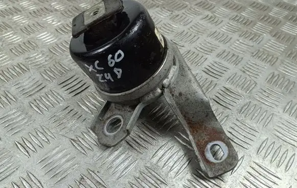 Volvo XC60 Engine mount bracket 6G926F01220