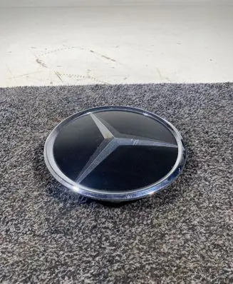 Mercedes-Benz GLC C253 Manufacturer badge logo/emblem 
