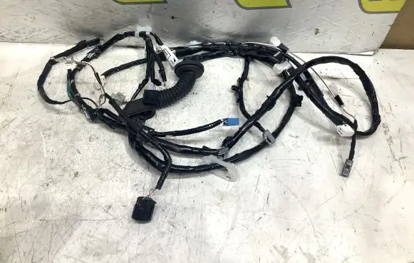 Toyota Auris E180 Tailgate/trunk wiring harness 8218402600
